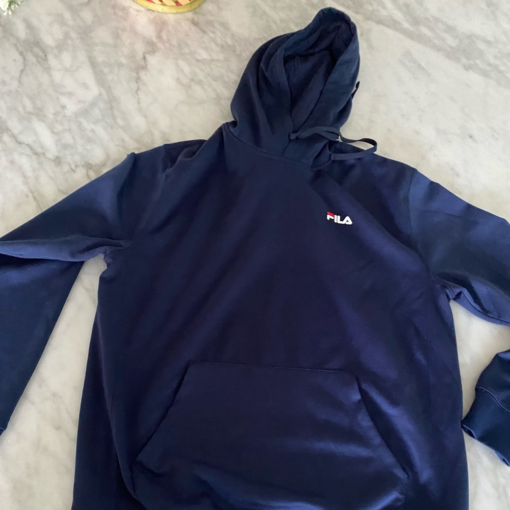 Navy Fila sweatshirt/pullover with hand pocket